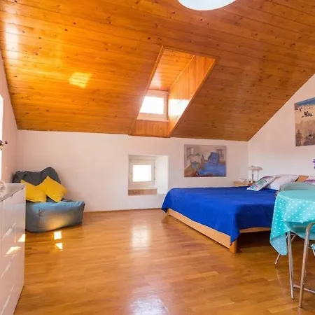 Peppino 3 - Old Town Appartement